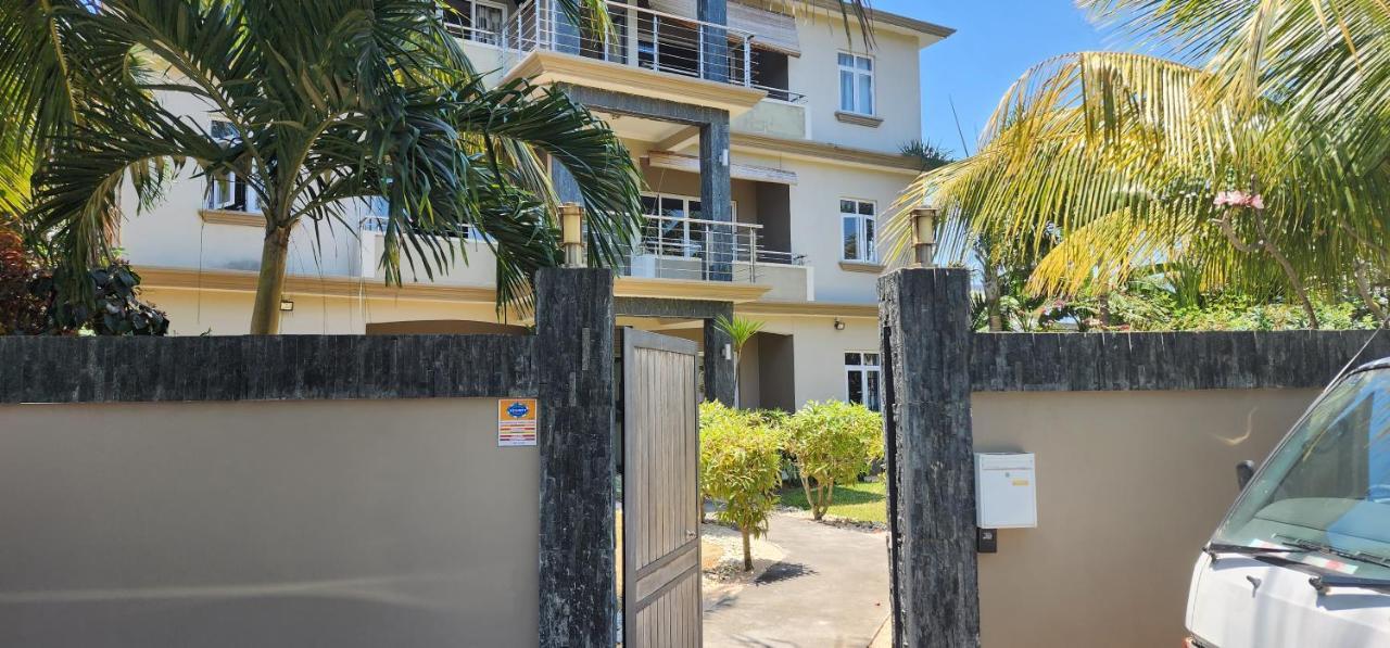 Appartment 4 Grand Baie Bagian luar foto